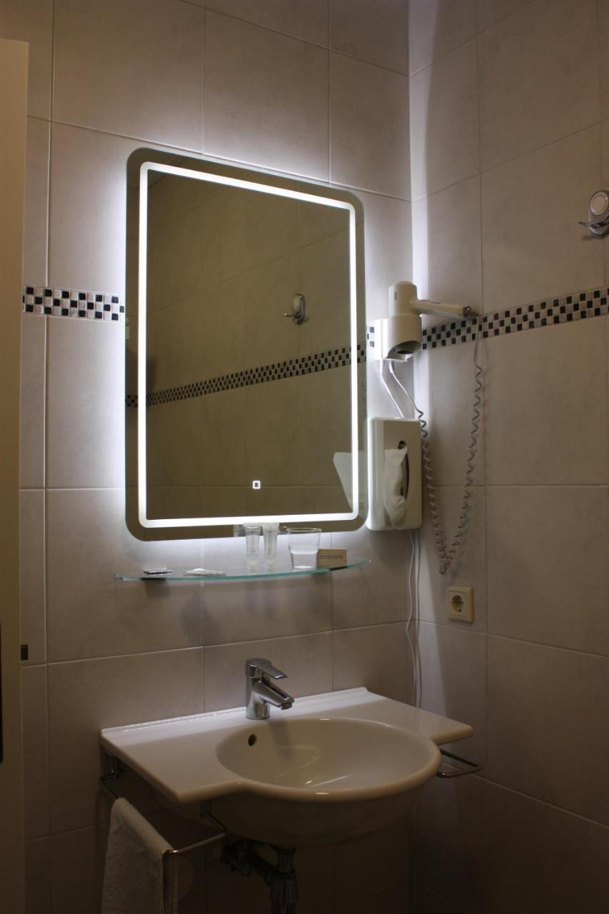Gemert Hotel De Hoefpoort מראה חיצוני תמונה